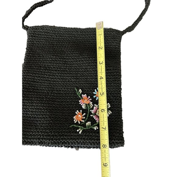 Ladies black woven Crossbody handbag w/beaded flowers on front Zip Closure - Picture 4 of 9